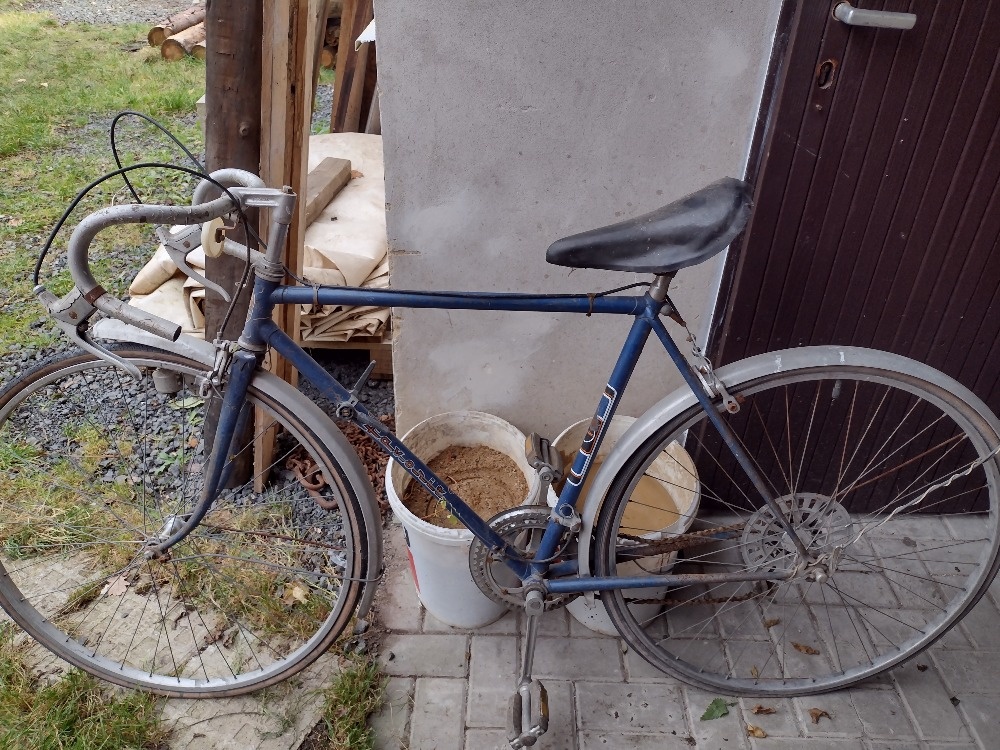 staré kolo Favorit - 2