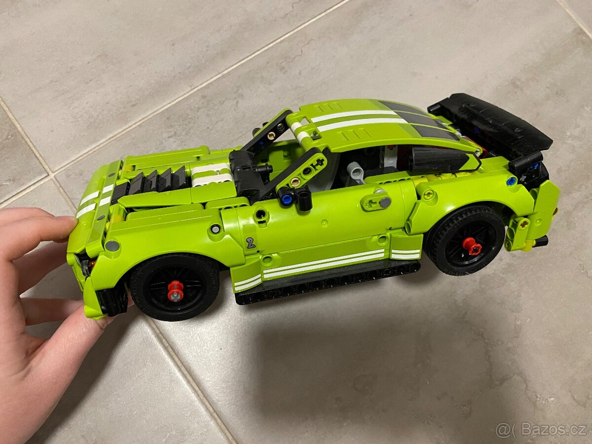 LEGO® Technic 42138 Ford Mustang Shelby GT500 - 2