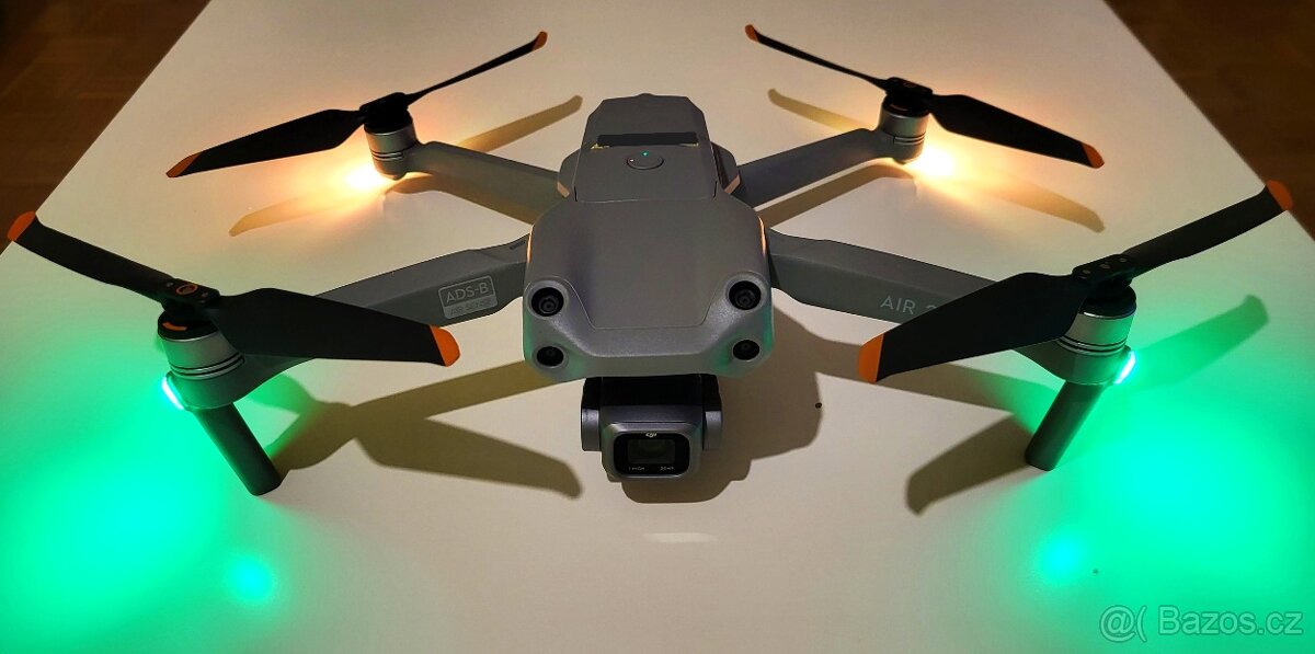 Dron DJI Air 2S Fly More Combo, ZDARMA paměťová karta - 2