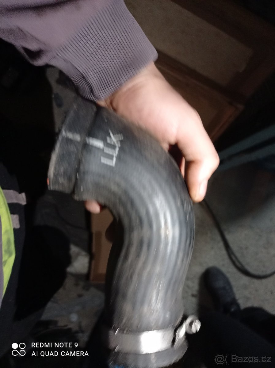 Hadice k intercooleru 1.9tdi 96kw 8E0145837G - 2