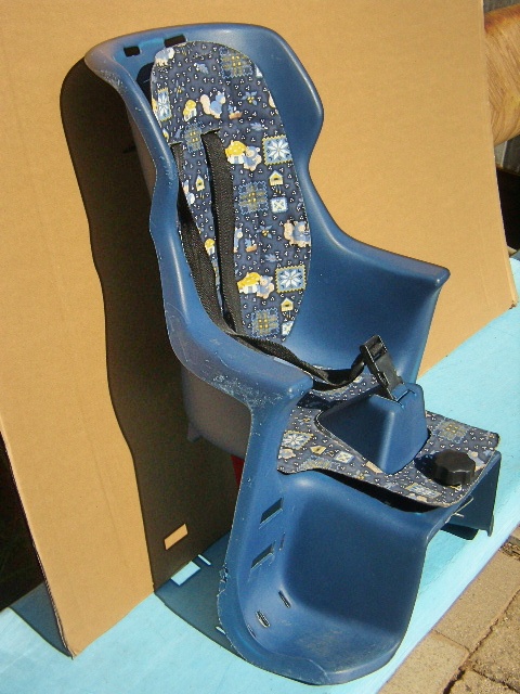 Prodám DĚTSKOU CYKLOSEDAČKU - 2