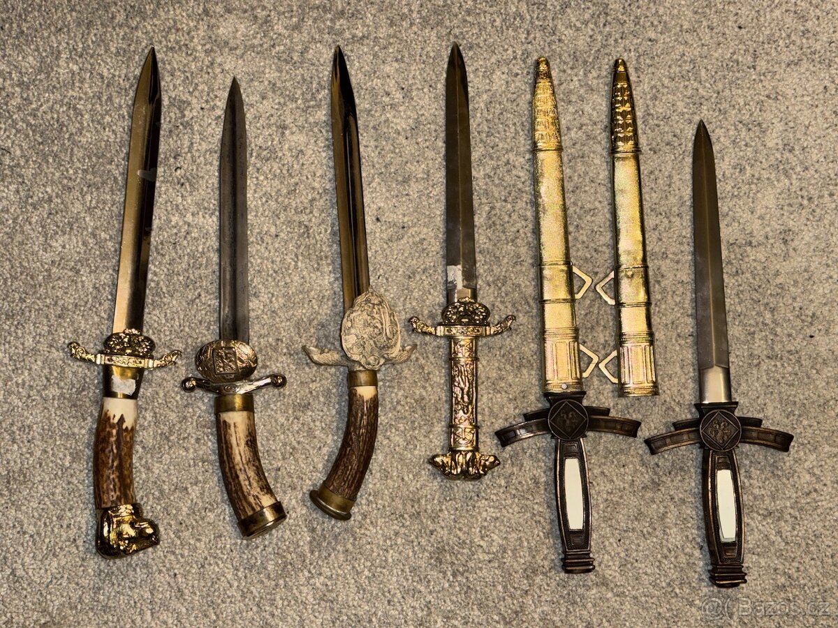 Prodám repliky loveckých tesáků - 2