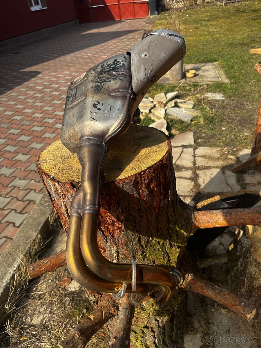 Výfuk Yamaha MT-07 - 2