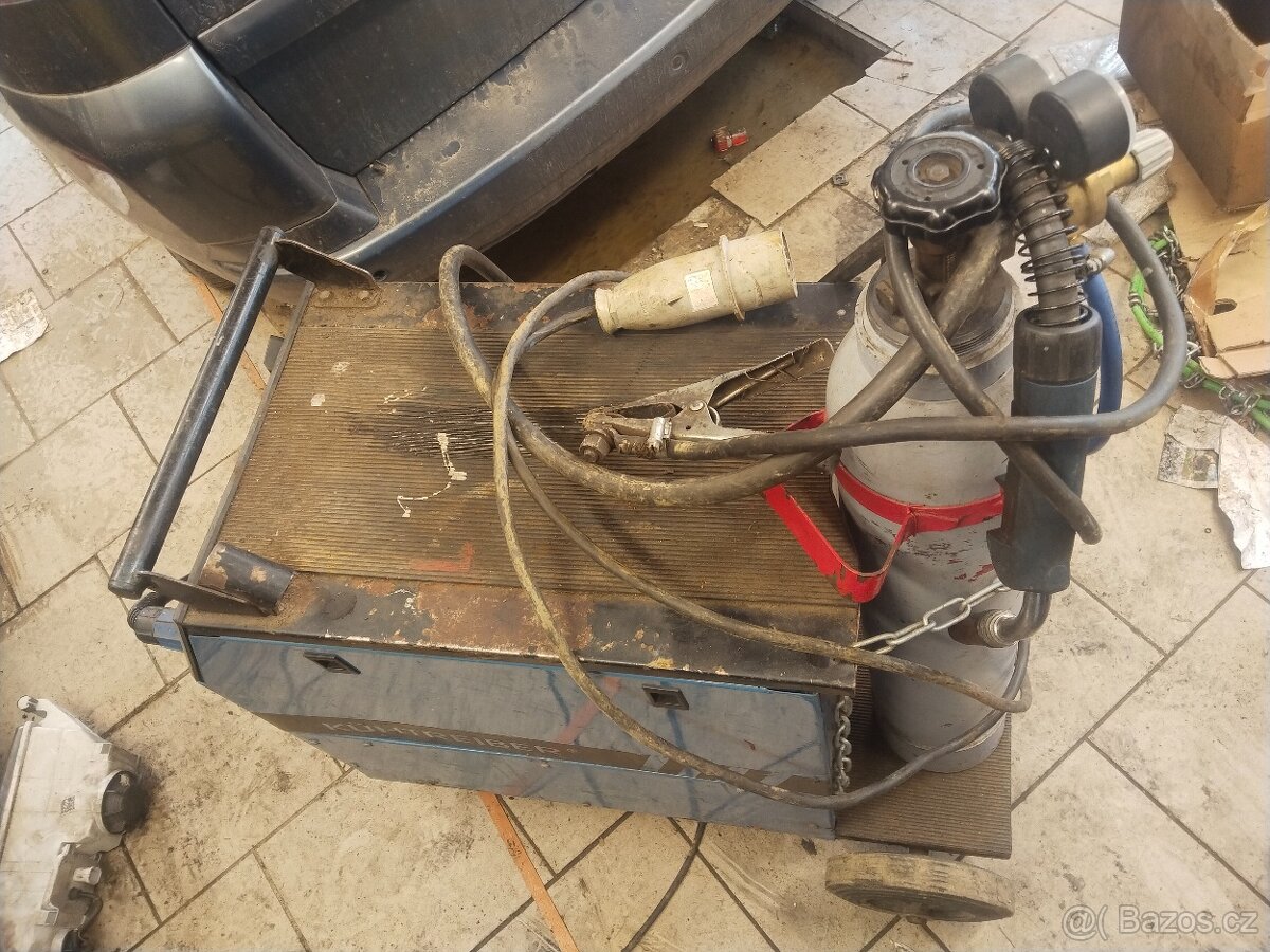 Svářečka CO2 KIT309 Processor, včetně bomby - 2