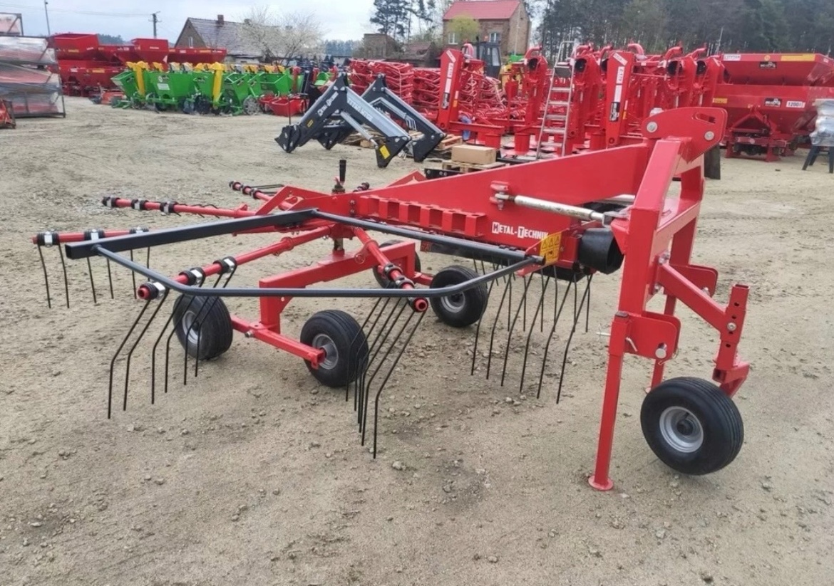 Shrnovač sena za traktor - 2