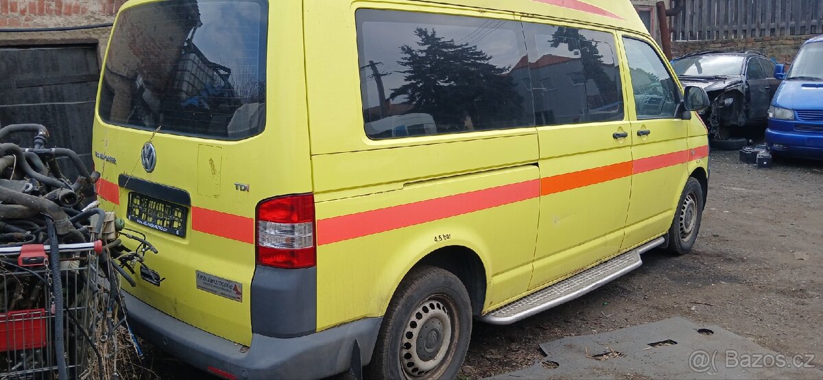 VW T5 TRANSPORTER 2.0TDi DSG DÍLY - 2