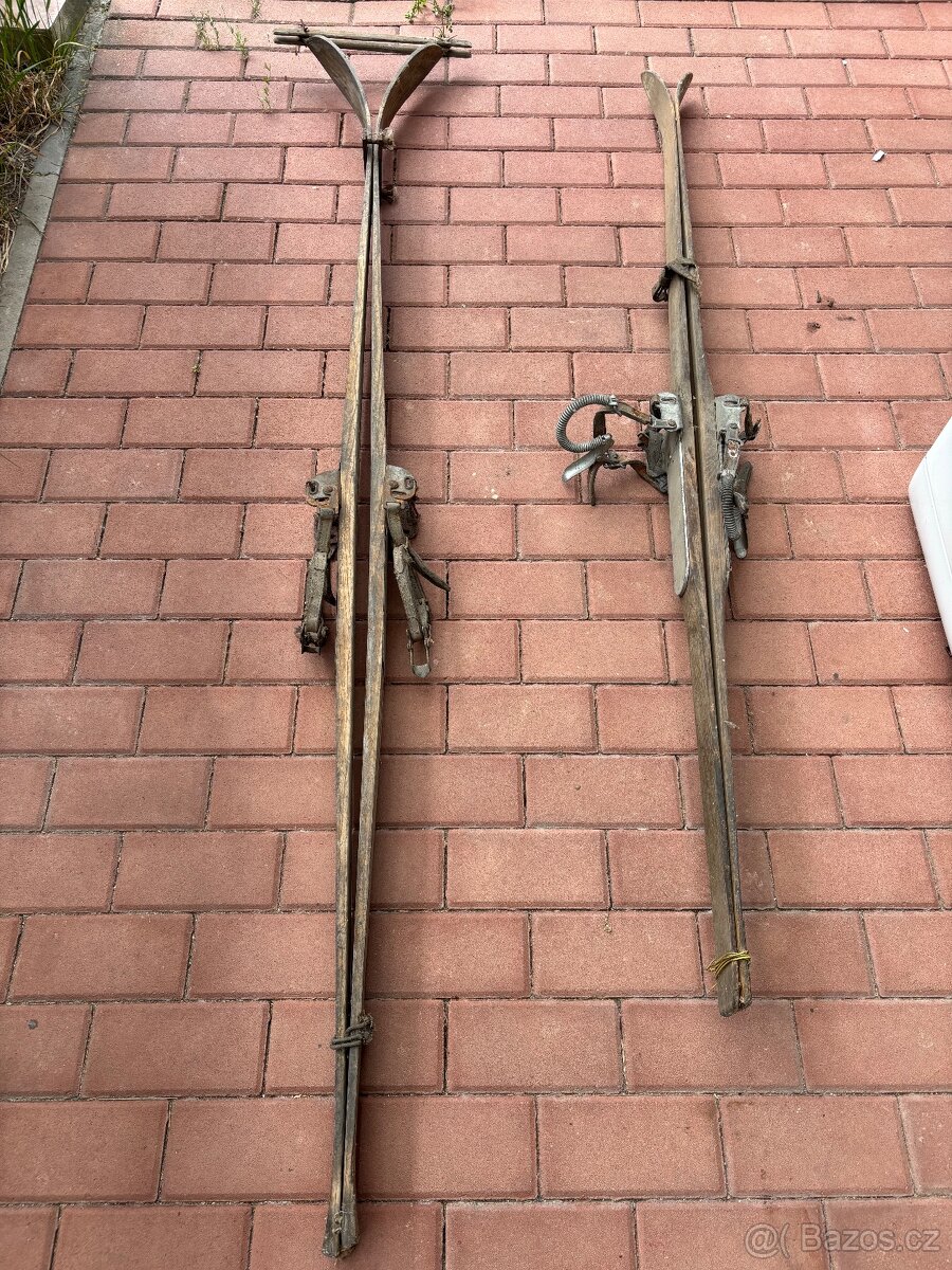 Historický lyže - 2