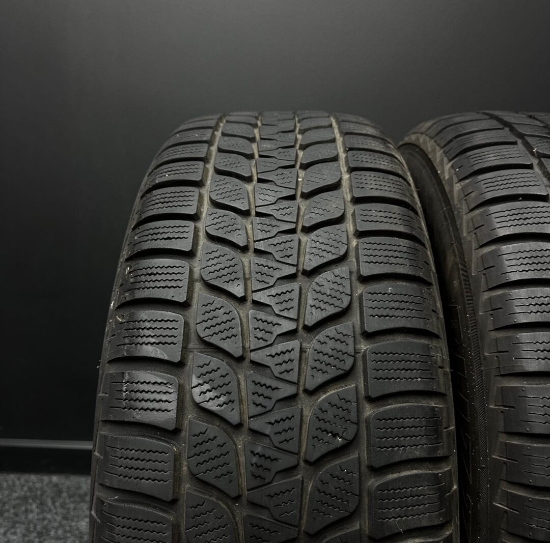 2ks pneu Bridgestone 235/60/17 102H - 2