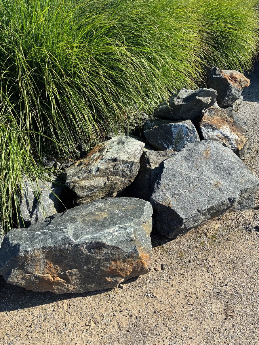 Prodám okrasné kameny - 2