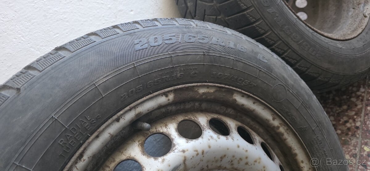 Pneubs disky na VW Transporter - 2