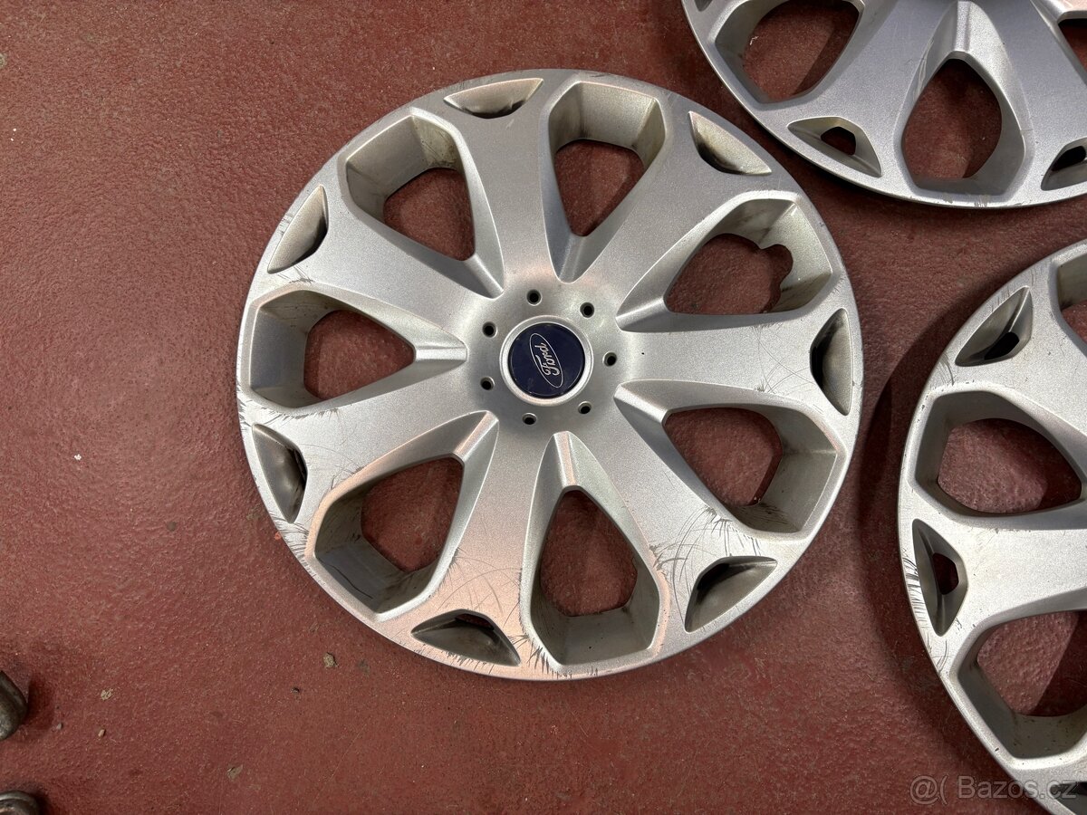 Poklice Ford 16” - 2