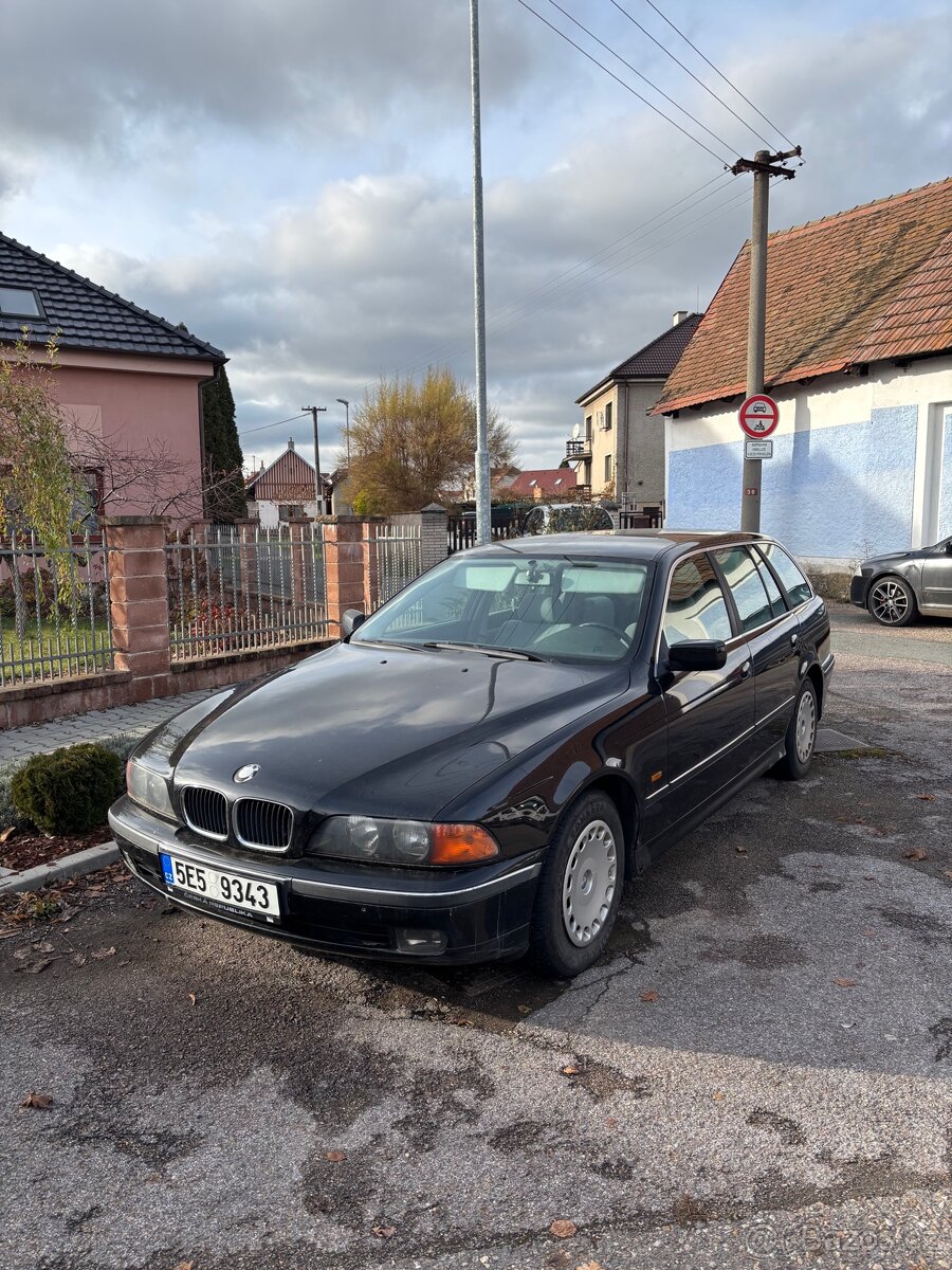 Bmw e39 520i - 2