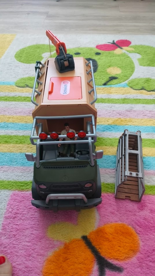 Schleich - Velký záchranný vůz pro zvířata - 2