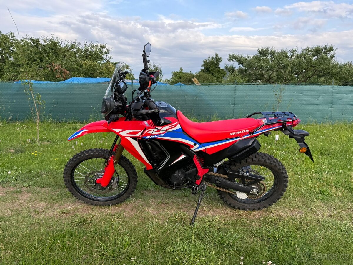 Honda CRF 300 Rally (původ ČR, 1. majitel, pouze 600 km)