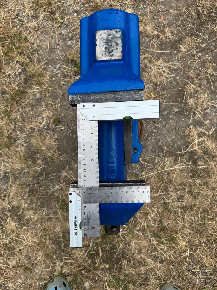 Dílenský Svěrák - 2