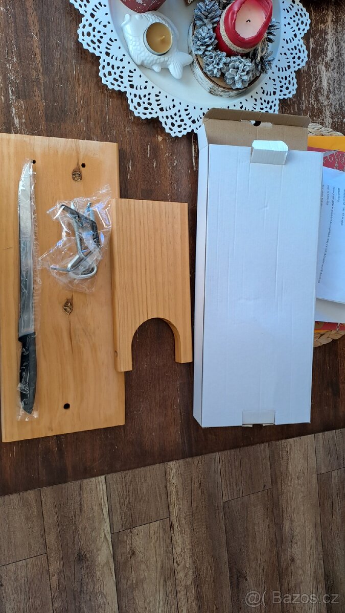 Stojan a nůž na šunku - 2