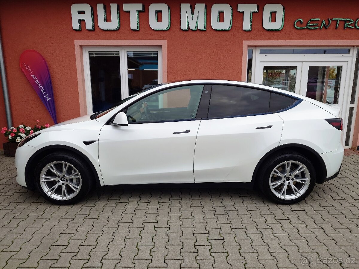 Tesla Model Y Long Range 378kW SOH 92,3% (ODPOČET DPH) - 2