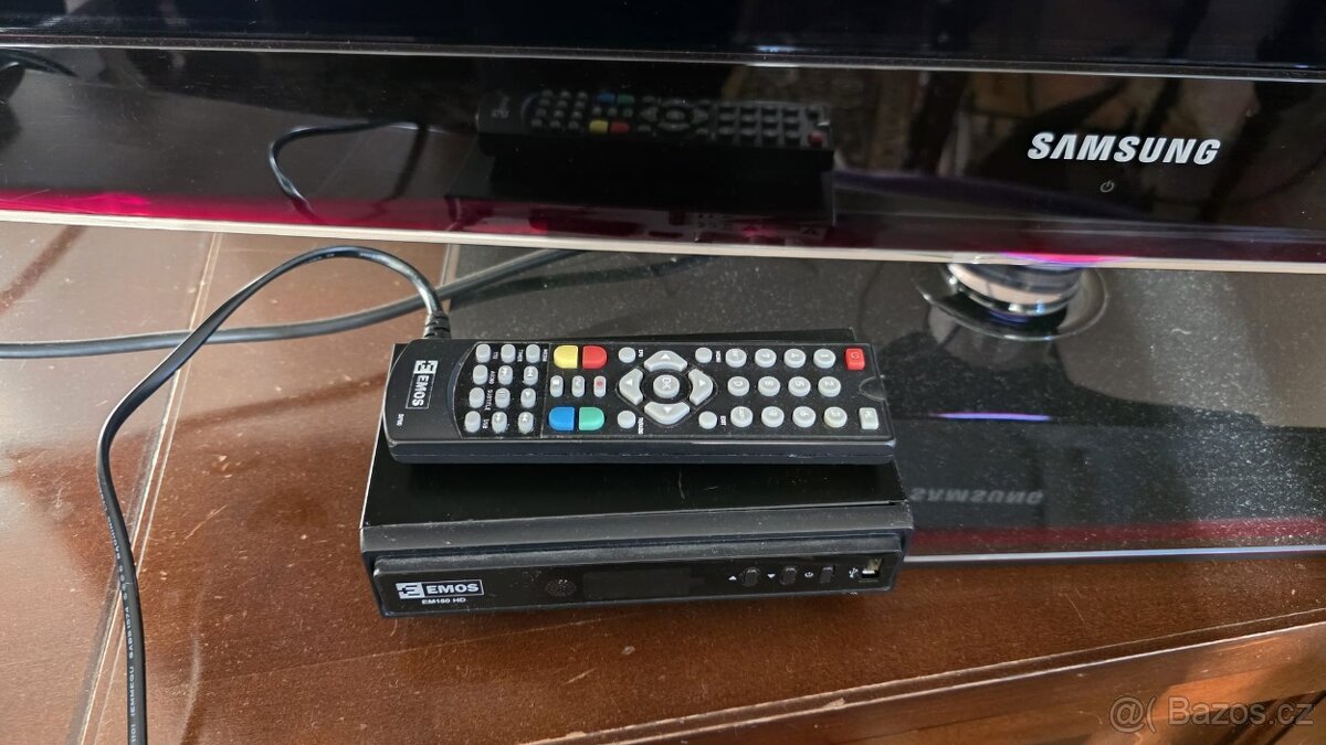 LED TV Samsung UE40B6000VW plus Set top box - 2