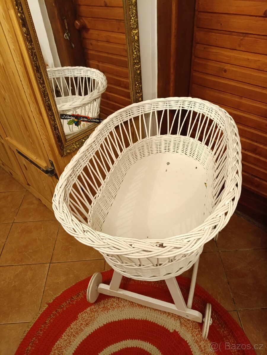 Proutěný koš pro miminko - 2