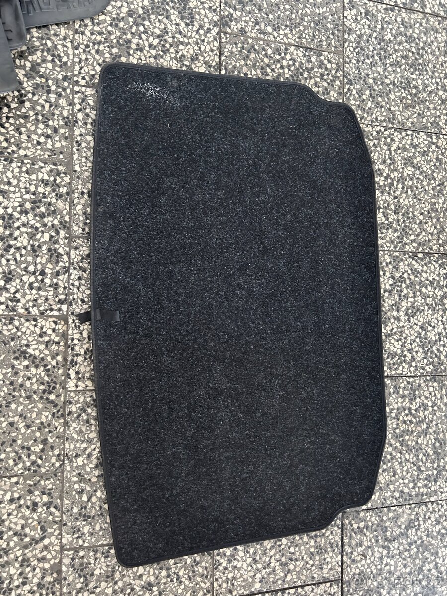 Originál oboustranný koberec Fabia IV - 2