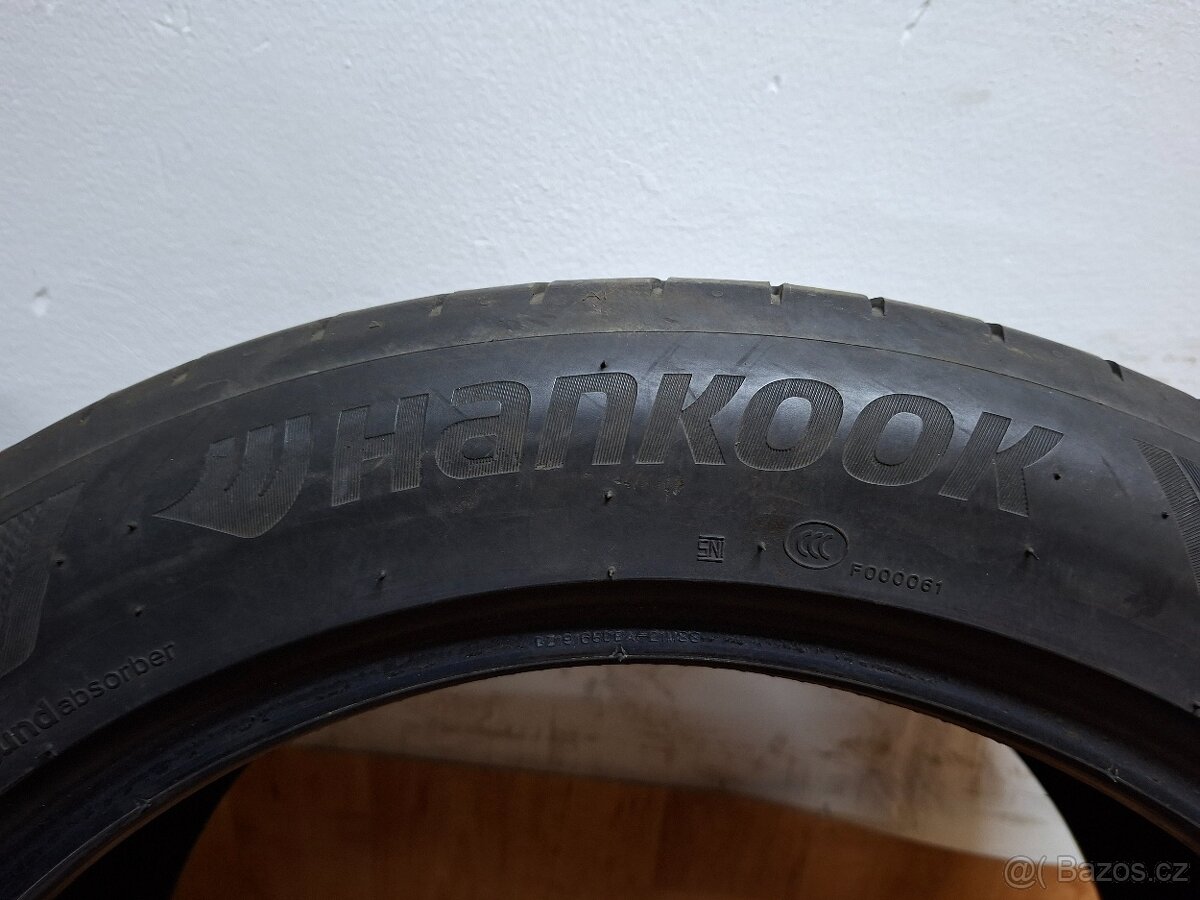 Letní pneu 255/45/19 Hankook - 2