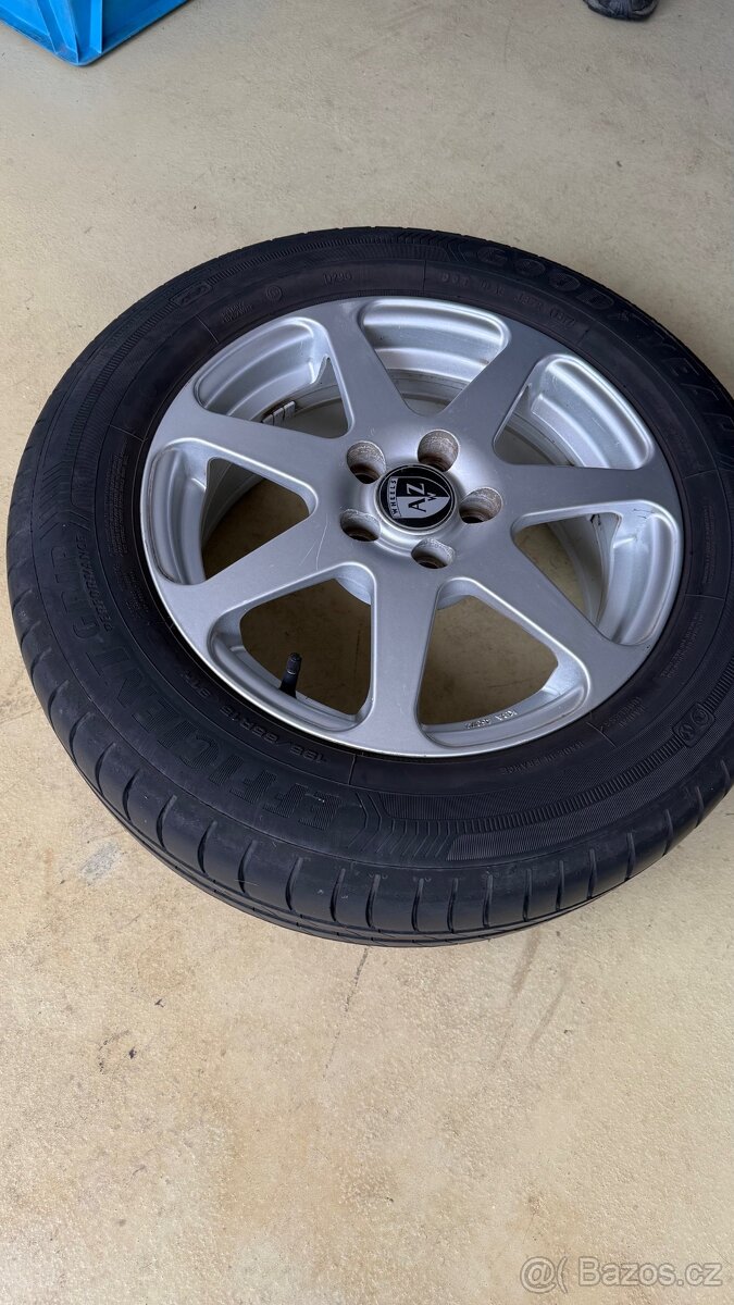 Škoda zimní pneu - 195-65R15 - 2