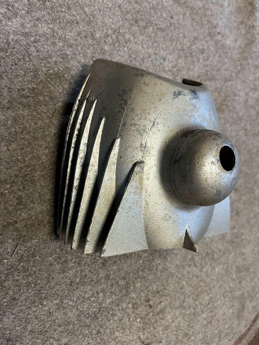 Jawa 250/11 Pérák originální kryt karburátoru - 2