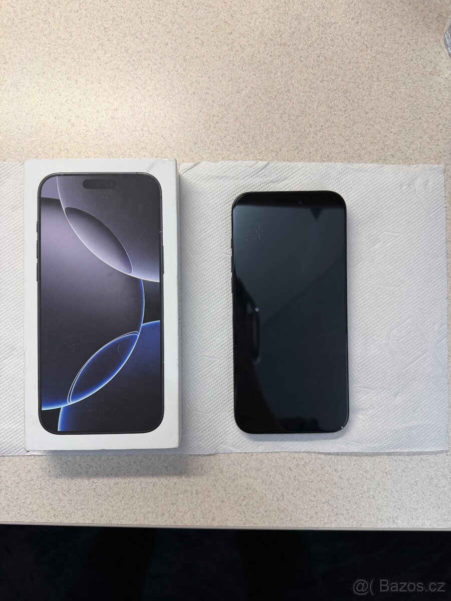 iPhone 16 Pro Max 256gb černý titan - 2