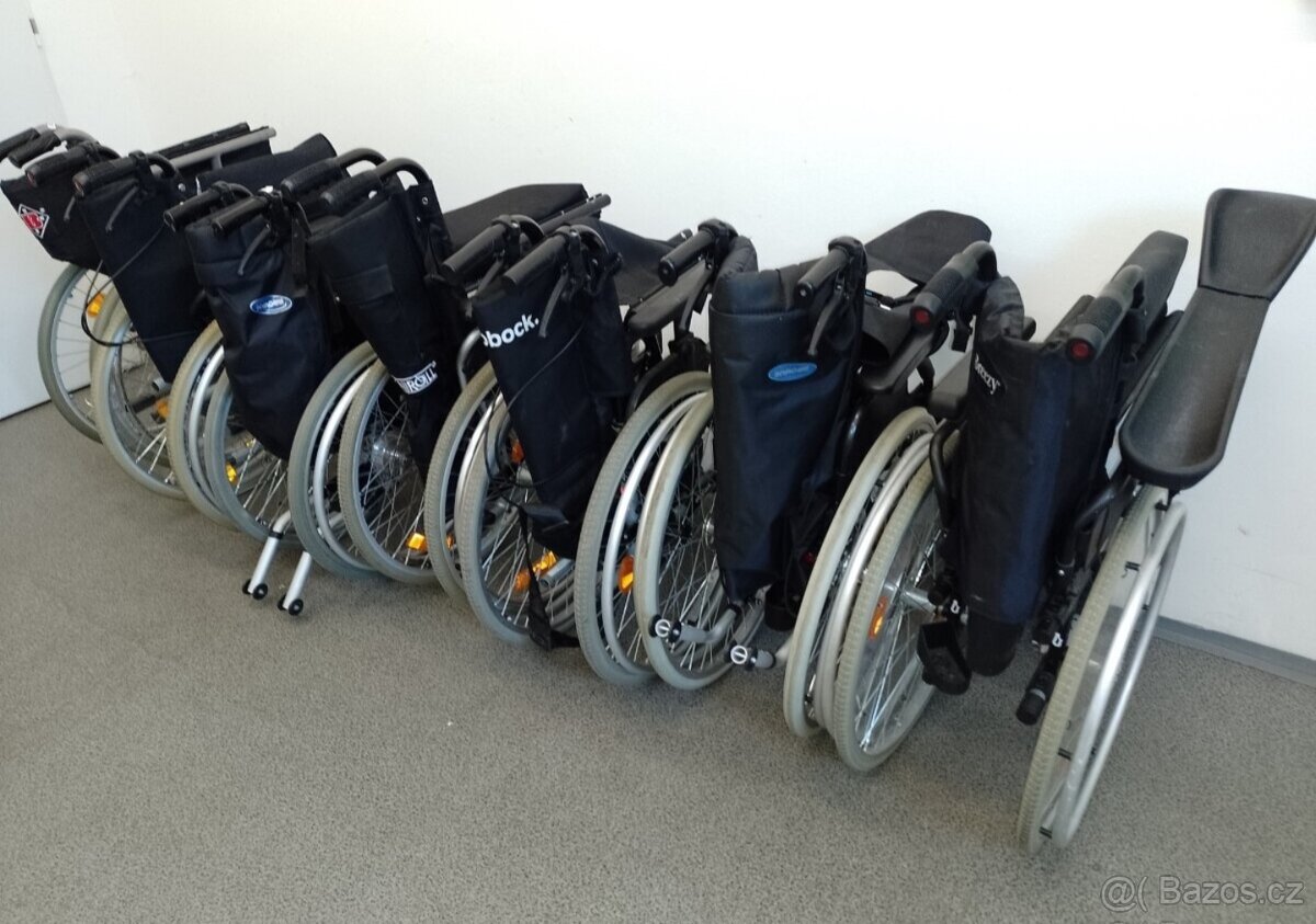 Skládací invalidní vozík - 2