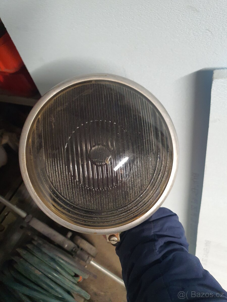 Přední Světlo - 2