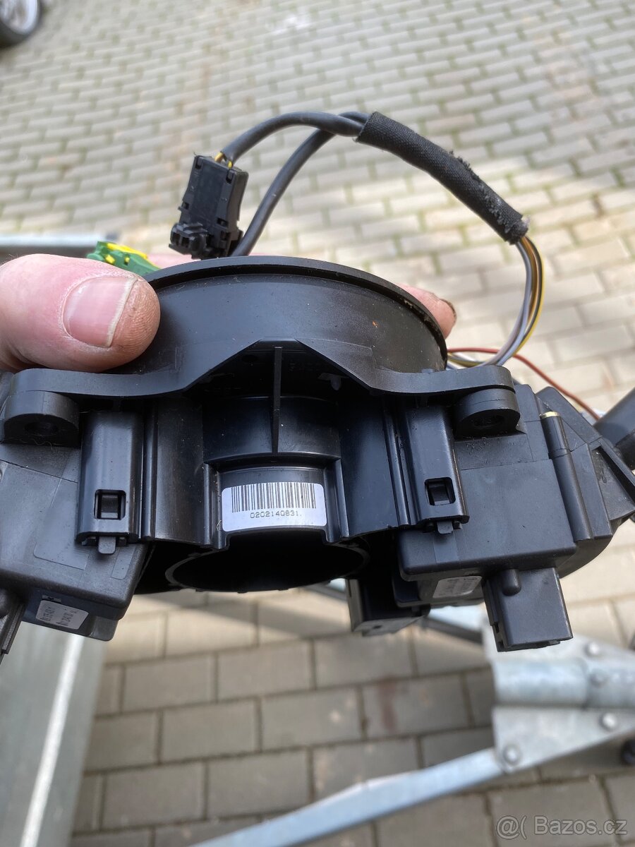 BMW X5 E53 ,ovladaci páčky pod volantem (snimací kroužek) - 2