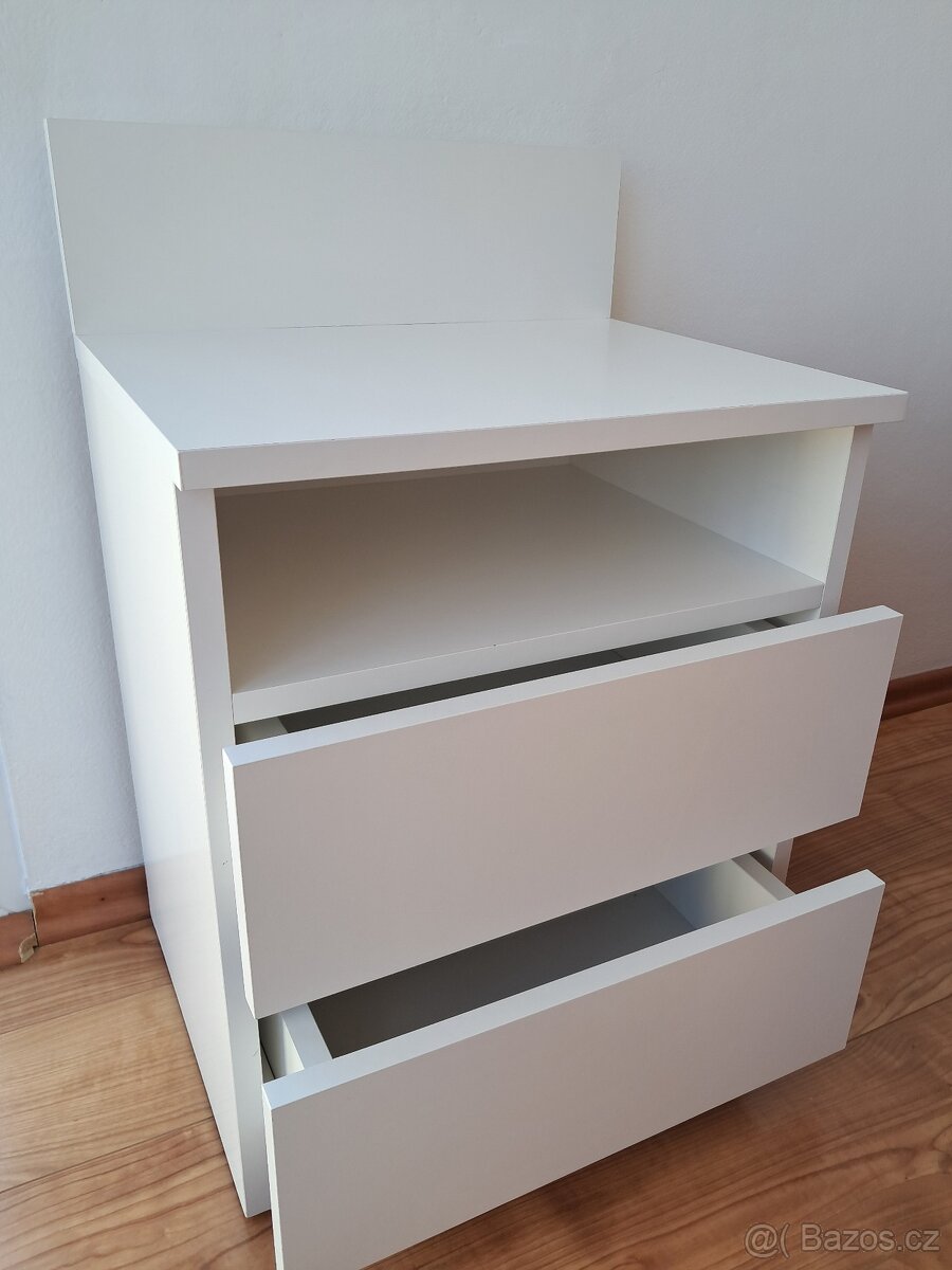 Noční stolek - 2
