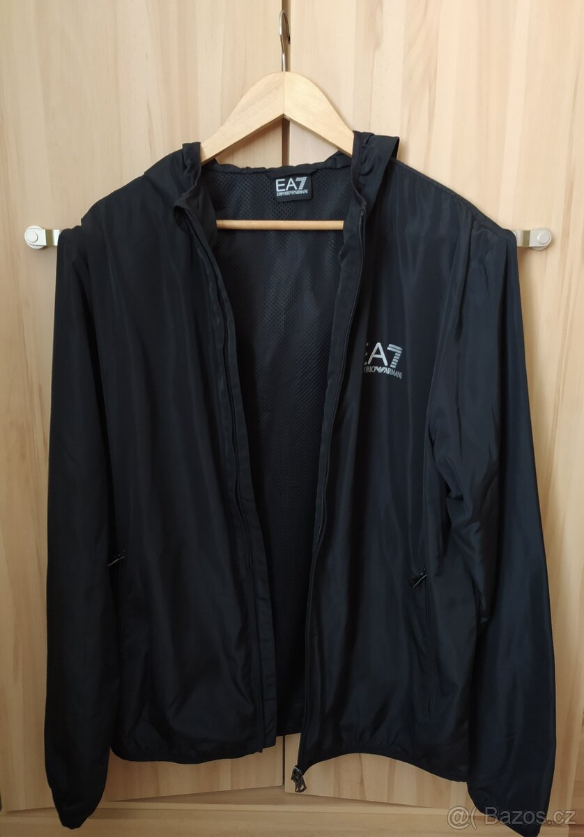 LEHKÁ SPORTOVNÍ BUNDA | ČERNÁ | ARMANI - 2