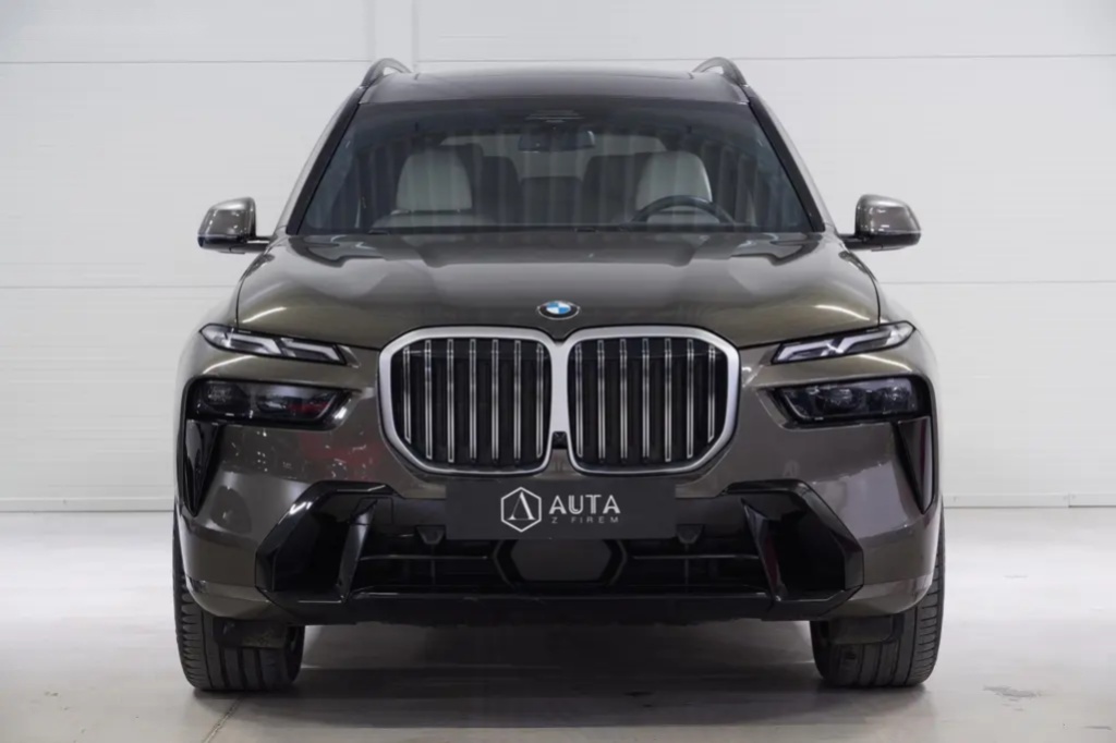 BMW X7, 40i,M-PAKET,HUD,PANO,ZÁRUKA - 2