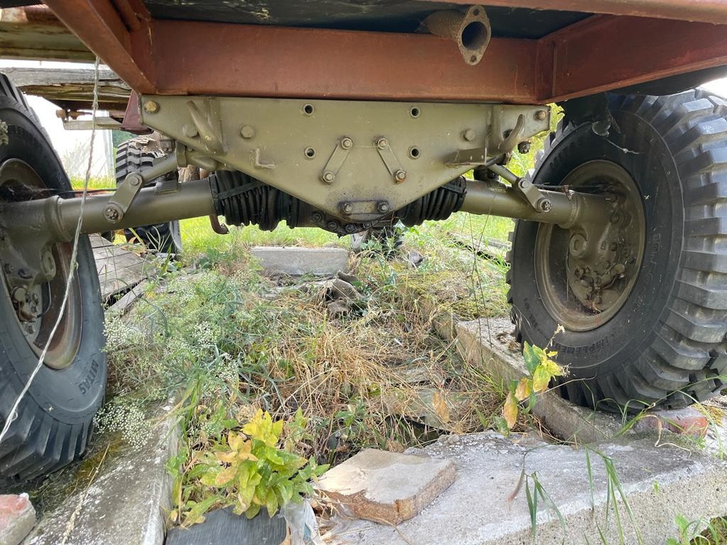 Tatra 805 podvozek s motorem - 2