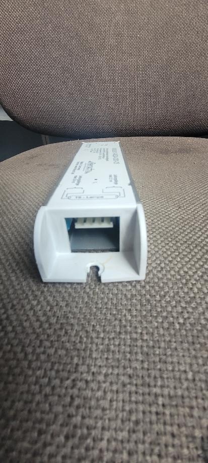 Měnič pro zářivky v autobuse - 2