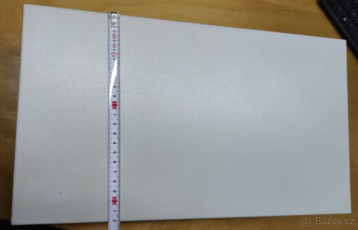 kovová skříňka - 2