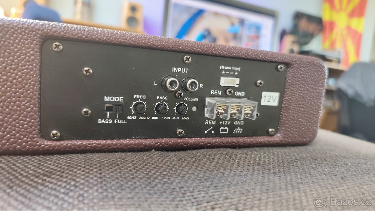 Subwoofer pod sedačku - 2