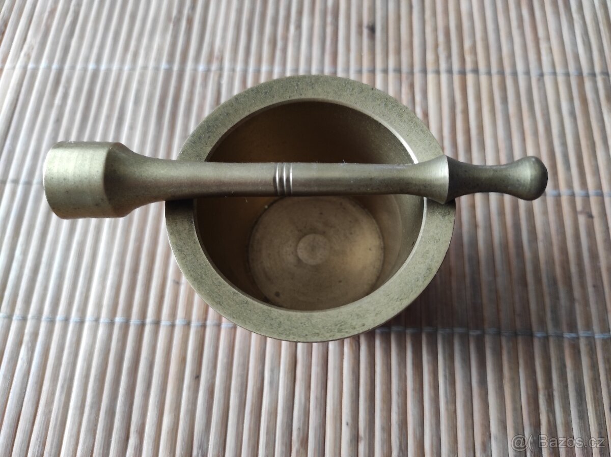 Hmoždíř mosazný - retro - 2