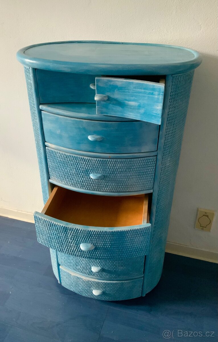 Rattanová oválná komoda - 2