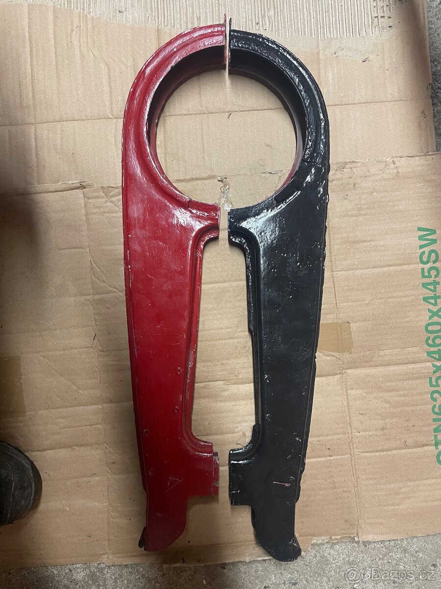 Díly na jawa panelka,skútr “prase” a péráka - 2