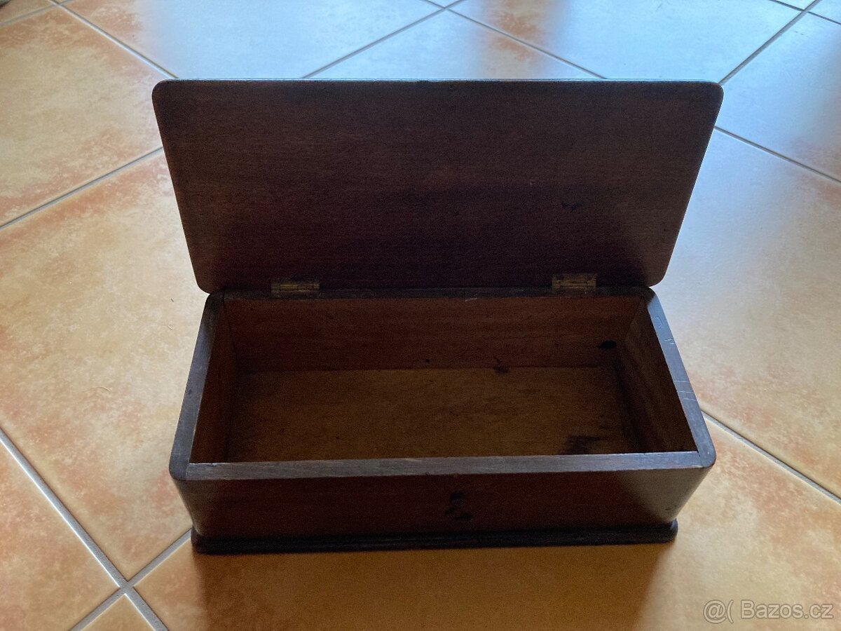 Dřevěná krabička - 2