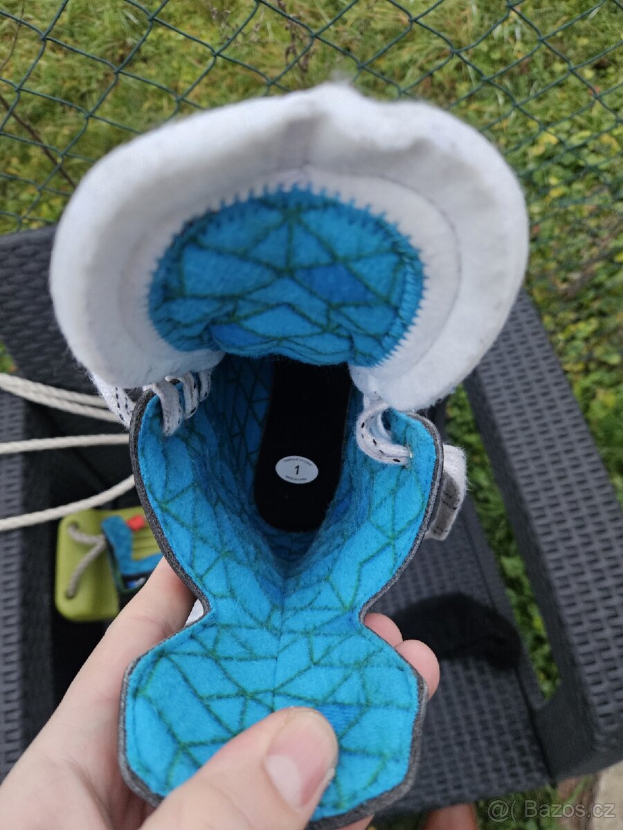 Detske brusle vel. 1 (EUR 33,5) - 2