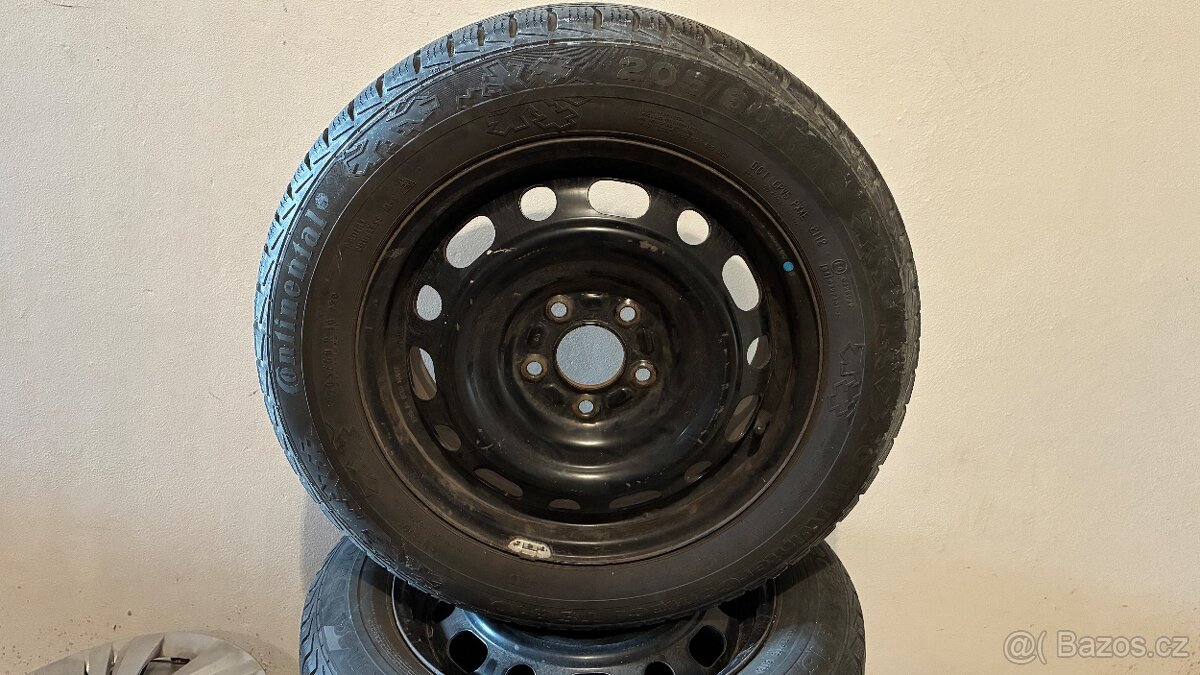 Zimní plechová kola 205/60 R16 92H + poklice - 2