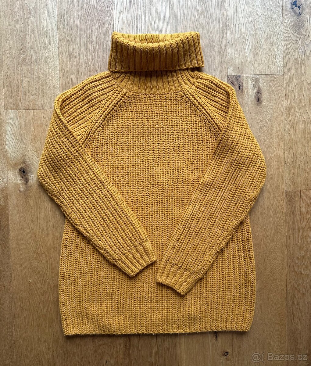 Dlouhý svetr s rolákem vel.38 - 2