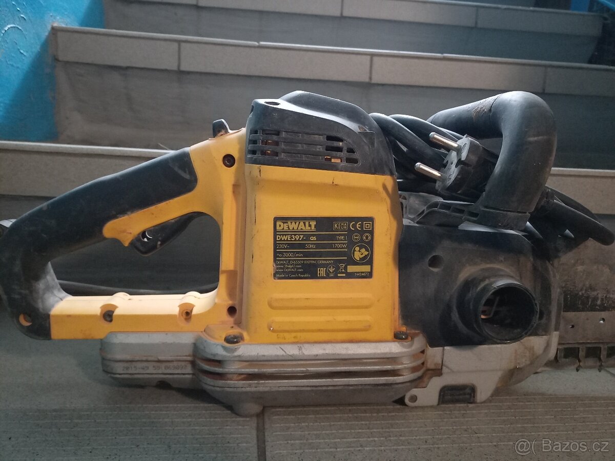 Pila DeWalt DWE 397 - 2