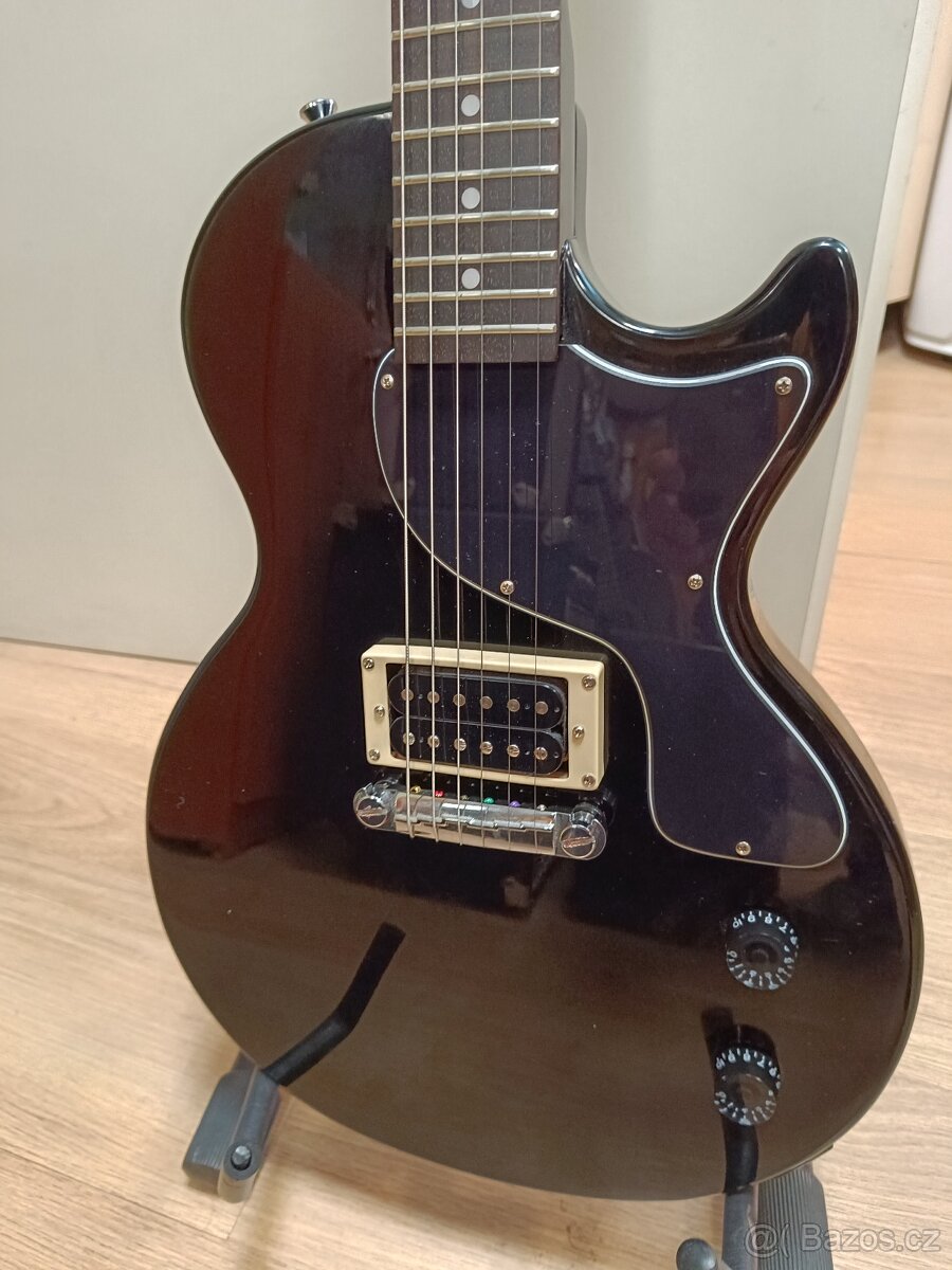 Epiphone Les Paul Junior Electric Guitar - Ebony Black - 2