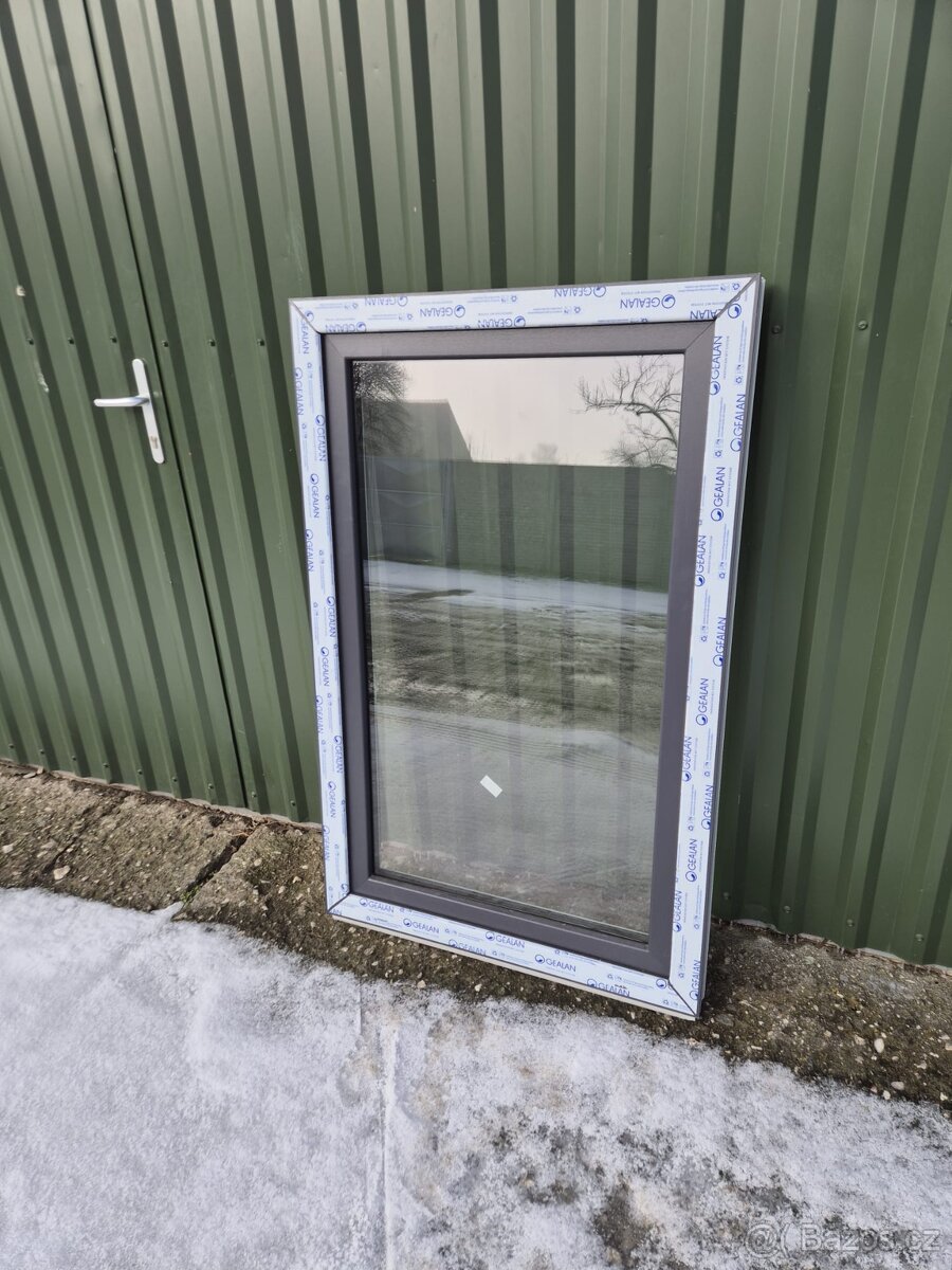 Plastové okno 1450x900, antracit - 2