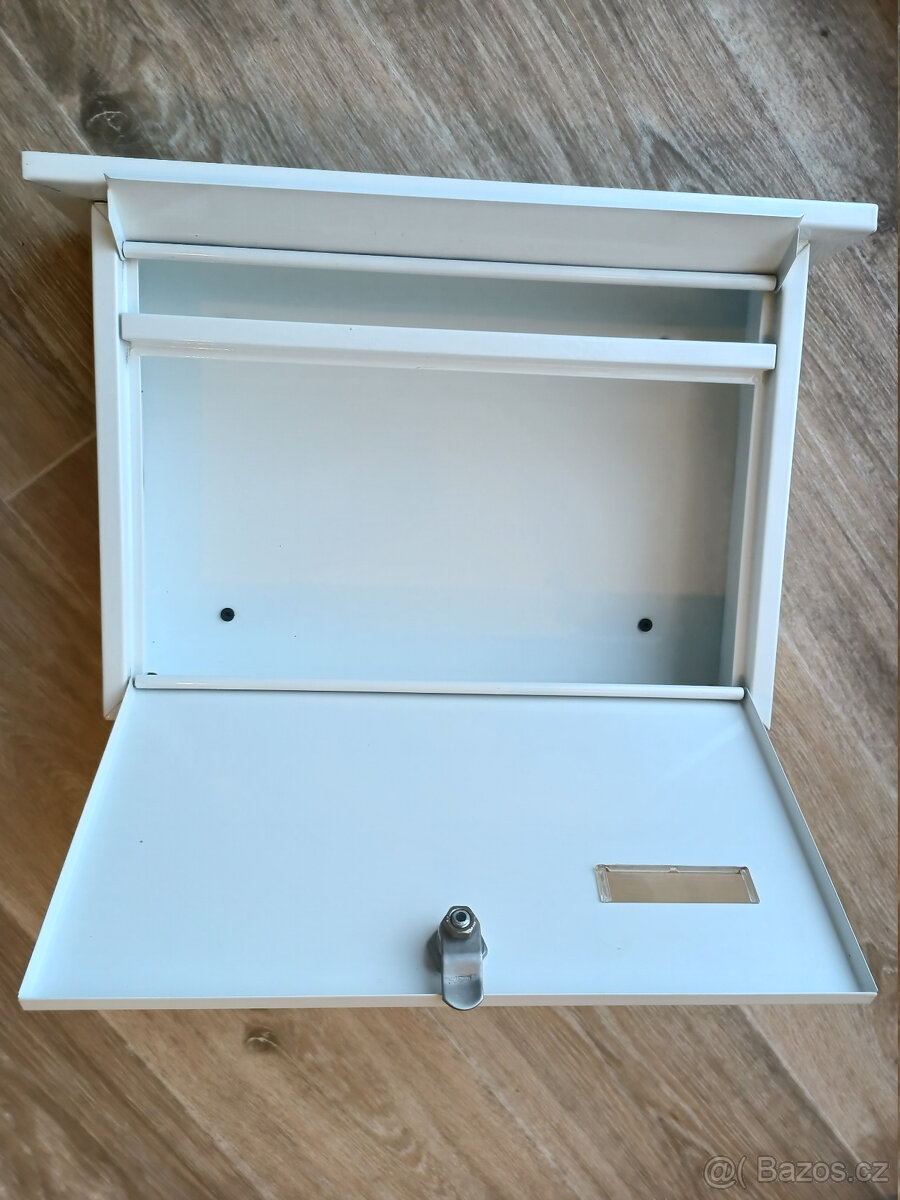 Poštovní schránka - 2