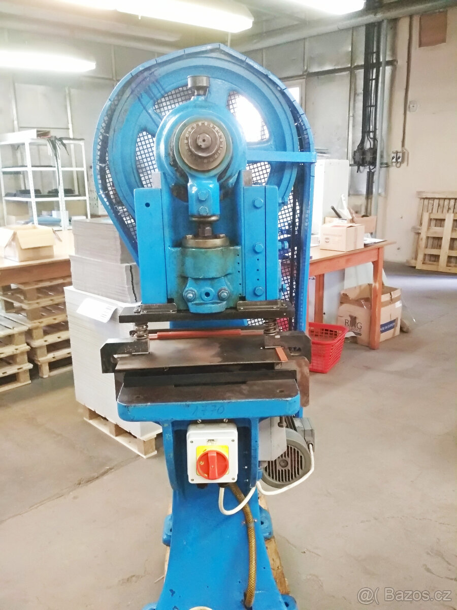 Vysekávací lis - levně - 2